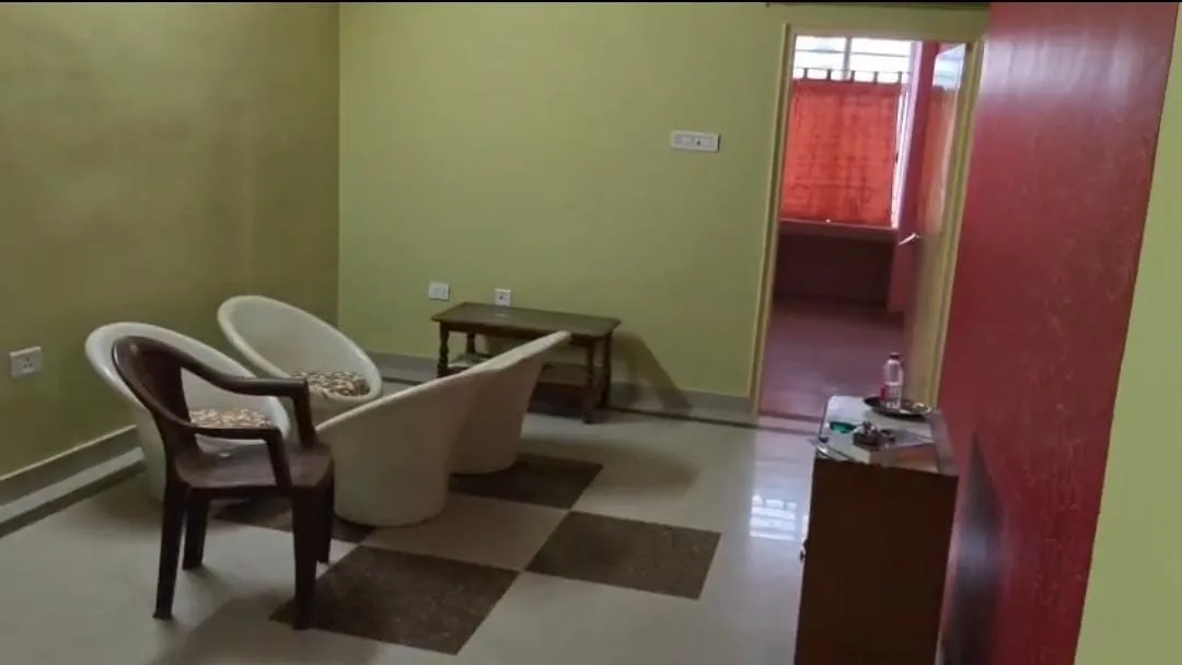 4 BHK Semi Furnished Flat for Rent in Kathal More Ranchi